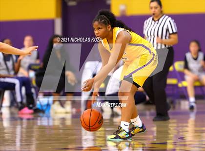 Thumbnail 2 in Sierra Canyon vs. Lynwood photogallery.