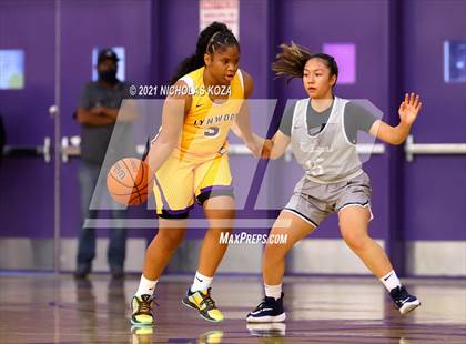 Thumbnail 2 in Sierra Canyon vs. Lynwood photogallery.