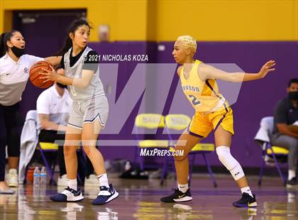 Thumbnail 1 in Sierra Canyon vs. Lynwood photogallery.