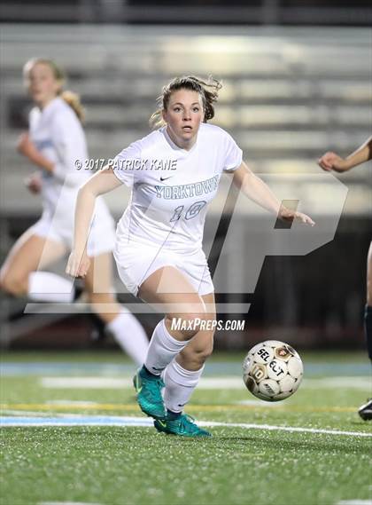 Thumbnail 3 in Oakton @ Yorktown photogallery.