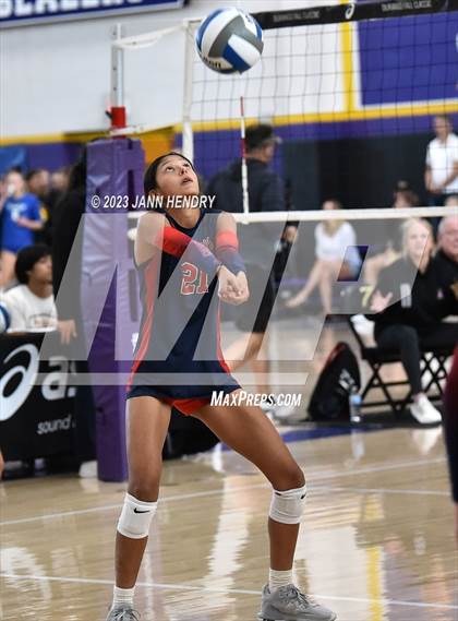 Thumbnail 3 in Cornerstone Christian vs. Assumption (Durango Fall Classic) photogallery.