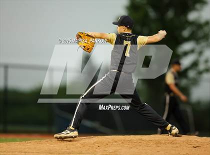 Thumbnail 3 in Bishop Grimes vs Notre Dame (NYSPHSAA Class C Section 3 Sectional Final) photogallery.