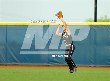 Thumbnail 2 in Bishop Grimes vs Notre Dame (NYSPHSAA Class C Section 3 Sectional Final) photogallery.
