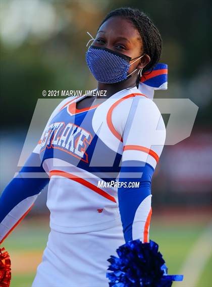 Thumbnail 2 in Oaks Christian vs Westlake photogallery.