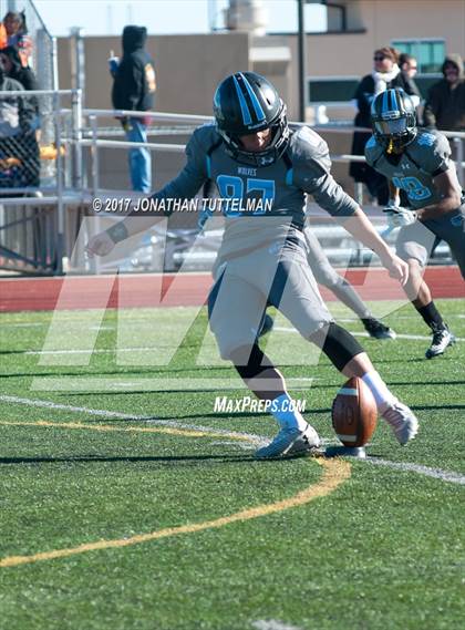 Thumbnail 3 in Pueblo South vs. Vista Ridge (4A Round 2) photogallery.