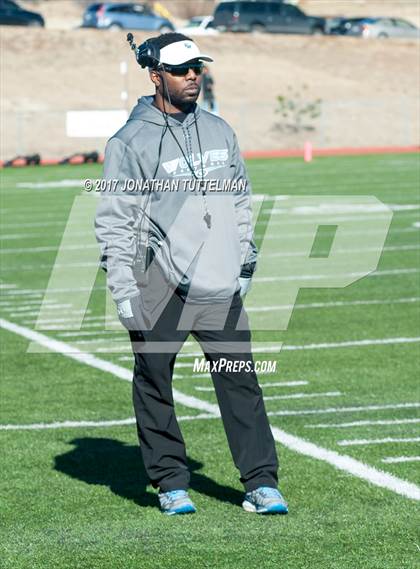 Thumbnail 3 in Pueblo South vs. Vista Ridge (4A Round 2) photogallery.