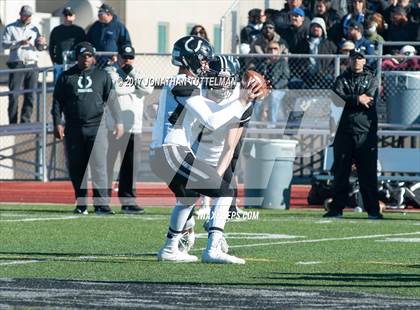Thumbnail 2 in Pueblo South vs. Vista Ridge (4A Round 2) photogallery.