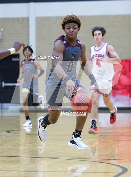 Thumbnail 1 in Mansfield Timberview vs. Pearce (Whataburger Tournament) photogallery.