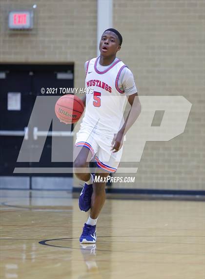Thumbnail 1 in Mansfield Timberview vs. Pearce (Whataburger Tournament) photogallery.