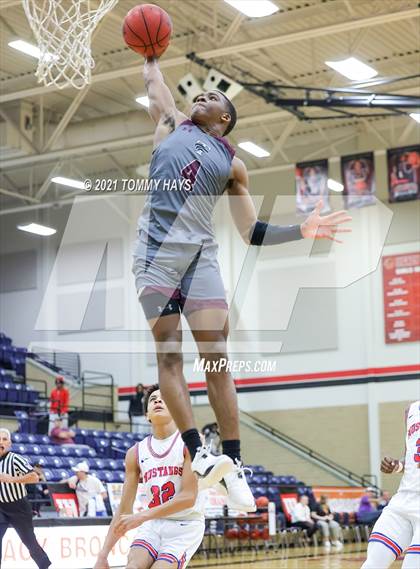 Thumbnail 3 in Mansfield Timberview vs. Pearce (Whataburger Tournament) photogallery.