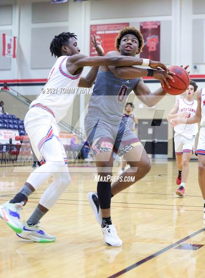 Thumbnail 2 in Mansfield Timberview vs. Pearce (Whataburger Tournament) photogallery.
