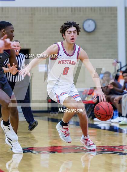 Thumbnail 2 in Mansfield Timberview vs. Pearce (Whataburger Tournament) photogallery.