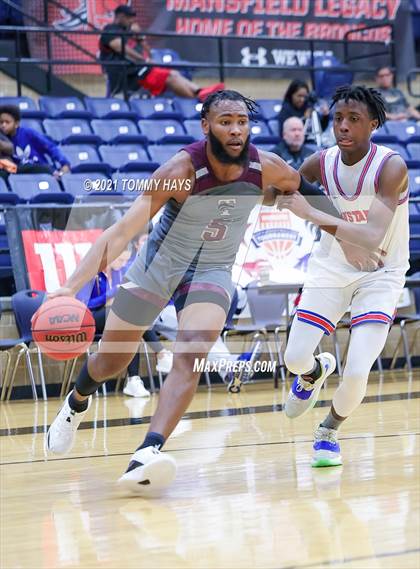 Thumbnail 3 in Mansfield Timberview vs. Pearce (Whataburger Tournament) photogallery.