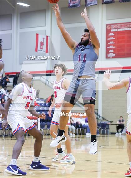 Thumbnail 3 in Mansfield Timberview vs. Pearce (Whataburger Tournament) photogallery.