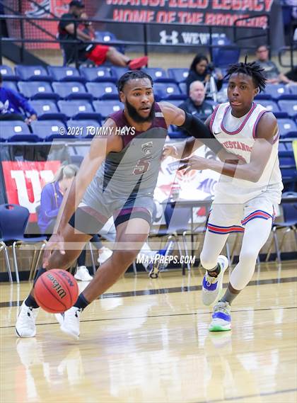 Thumbnail 2 in Mansfield Timberview vs. Pearce (Whataburger Tournament) photogallery.
