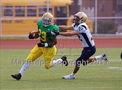 Thumbnail 2 in Xaverian @ Holy Cross photogallery.