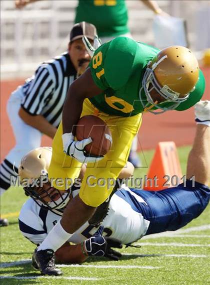 Thumbnail 3 in Xaverian @ Holy Cross photogallery.