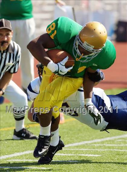 Thumbnail 2 in Xaverian @ Holy Cross photogallery.