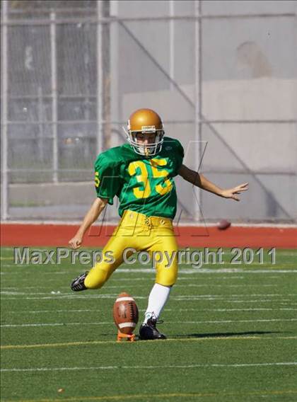 Thumbnail 2 in Xaverian @ Holy Cross photogallery.