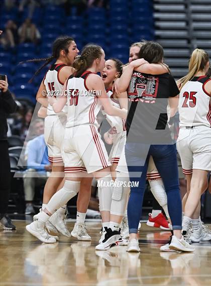 Thumbnail 1 in Gruver vs Stamford (UIL 2A State Final) photogallery.