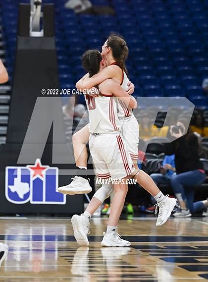 Thumbnail 1 in Gruver vs Stamford (UIL 2A State Final) photogallery.