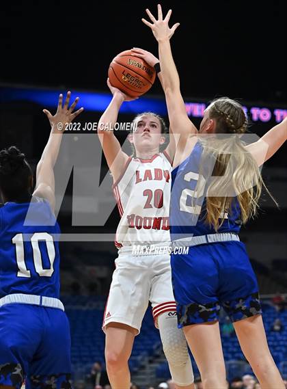 Thumbnail 3 in Gruver vs Stamford (UIL 2A State Final) photogallery.