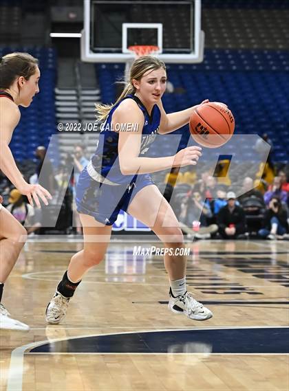 Thumbnail 3 in Gruver vs Stamford (UIL 2A State Final) photogallery.