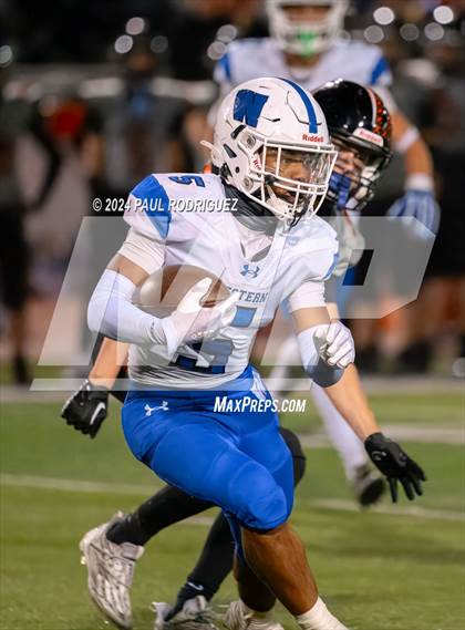 Thumbnail 3 in Huntington Beach vs Western (CIF SS Division 5 Round 1) photogallery.
