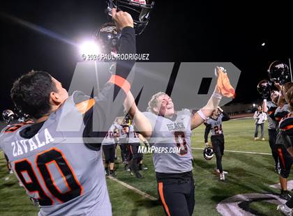 Thumbnail 3 in Huntington Beach vs Western (CIF SS Division 5 Round 1) photogallery.