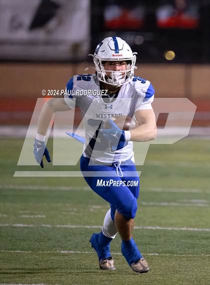 Thumbnail 3 in Huntington Beach vs Western (CIF SS Division 5 Round 1) photogallery.