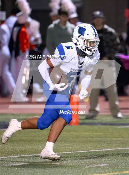 Thumbnail 2 in Huntington Beach vs Western (CIF SS Division 5 Round 1) photogallery.