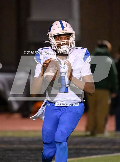Thumbnail 2 in Huntington Beach vs Western (CIF SS Division 5 Round 1) photogallery.