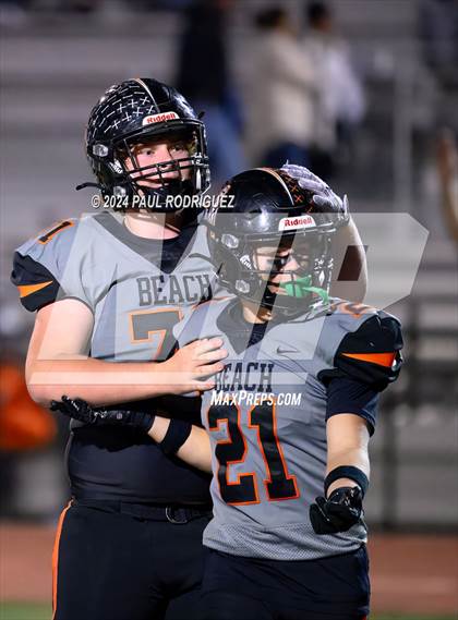 Thumbnail 3 in Huntington Beach vs Western (CIF SS Division 5 Round 1) photogallery.