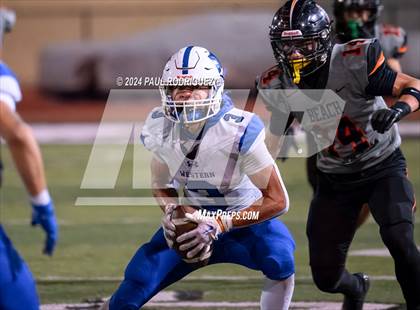 Thumbnail 2 in Huntington Beach vs Western (CIF SS Division 5 Round 1) photogallery.