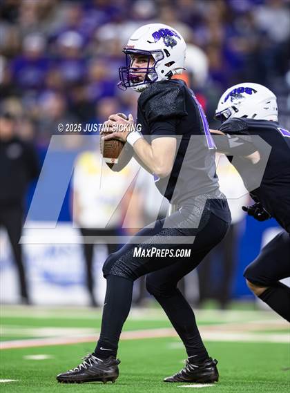 Thumbnail 1 in Brownsburg vs Westfield (IHSAA 6A Final) photogallery.