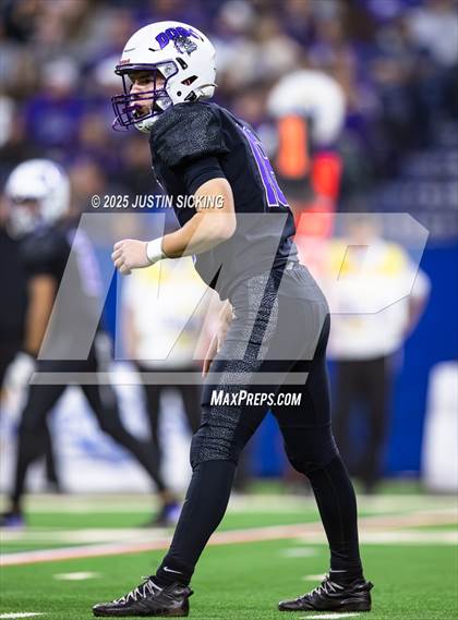 Thumbnail 3 in Brownsburg vs Westfield (IHSAA 6A Final) photogallery.