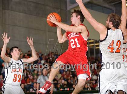 Thumbnail 3 in Ferndale vs. Arcata (Dick Nicali Tournament) photogallery.
