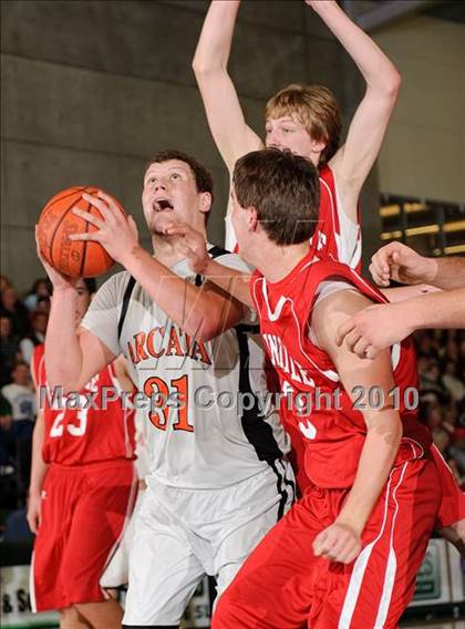 Thumbnail 2 in Ferndale vs. Arcata (Dick Nicali Tournament) photogallery.