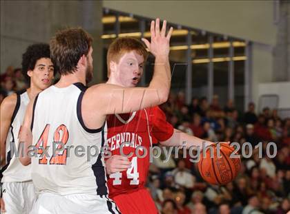 Thumbnail 2 in Ferndale vs. Arcata (Dick Nicali Tournament) photogallery.