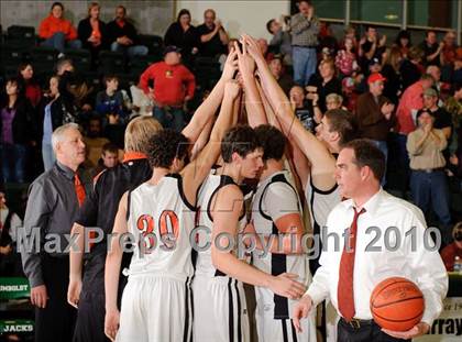 Thumbnail 1 in Ferndale vs. Arcata (Dick Nicali Tournament) photogallery.
