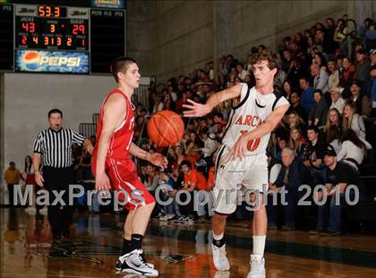 Thumbnail 3 in Ferndale vs. Arcata (Dick Nicali Tournament) photogallery.