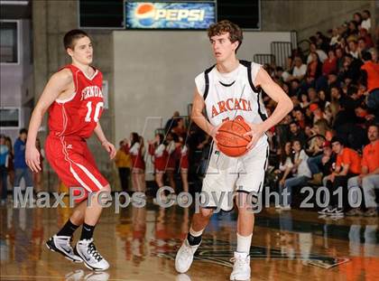 Thumbnail 3 in Ferndale vs. Arcata (Dick Nicali Tournament) photogallery.