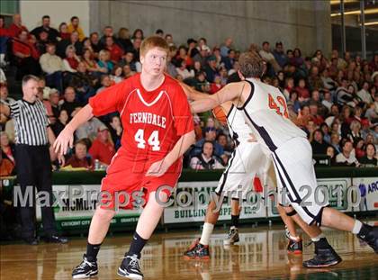 Thumbnail 2 in Ferndale vs. Arcata (Dick Nicali Tournament) photogallery.