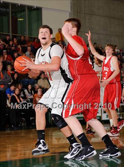 Thumbnail 1 in Ferndale vs. Arcata (Dick Nicali Tournament) photogallery.