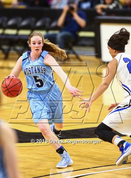 Thumbnail 2 in Highlands Ranch vs Ralston Valley (CHSAA 5A Semifinal) photogallery.