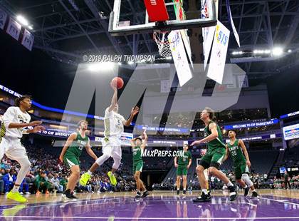 Thumbnail 1 in St. Mary's vs. Grant (SJS D2 Final) photogallery.