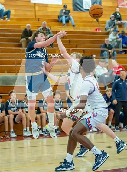 Thumbnail 2 in Clayton Valley Charter vs. La Costa Canyon (Torrey Pines Holiday Classic Tip-Off ) photogallery.