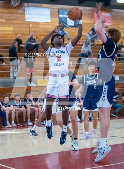 Thumbnail 3 in Clayton Valley Charter vs. La Costa Canyon (Torrey Pines Holiday Classic Tip-Off ) photogallery.