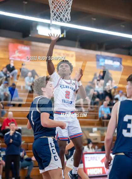 Thumbnail 3 in Clayton Valley Charter vs. La Costa Canyon (Torrey Pines Holiday Classic Tip-Off ) photogallery.