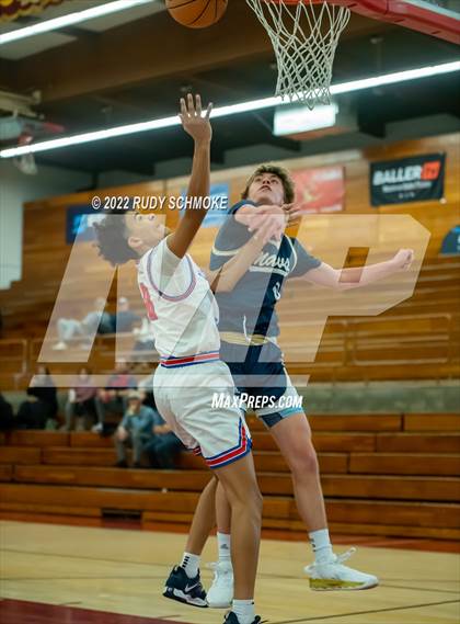 Thumbnail 1 in Clayton Valley Charter vs. La Costa Canyon (Torrey Pines Holiday Classic Tip-Off ) photogallery.